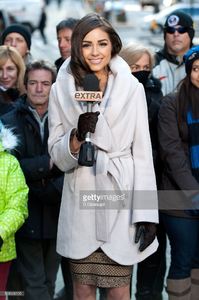 miss-universe-olivia-culpo-visits-extra-in-times-square-on-january-3-picture-id158908195.jpg
