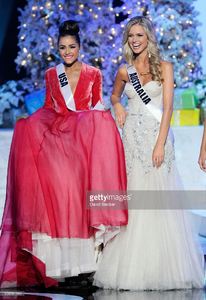 miss-usa-2012-olivia-culpo-and-miss-australia-2012-renae-ayris-react-picture-id158581346.jpg