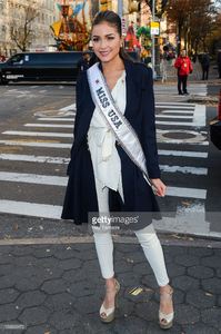 miss-usa-2012-olivia-culpo-attends-the-86th-annual-macys-thanksgiving-picture-id156829472.jpg