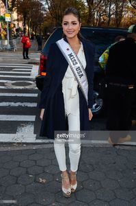 miss-usa-2012-olivia-culpo-attends-the-86th-annual-macys-thanksgiving-picture-id156829510.jpg