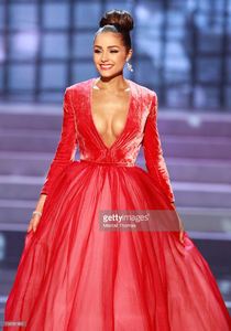 miss-usa-2012-olivia-culpo-competes-in-the-evening-gown-competition-picture-id158581882.jpg