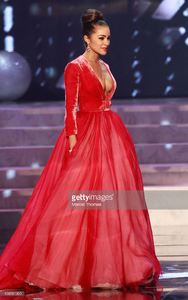 miss-usa-2012-olivia-culpo-competes-in-the-evening-gown-competition-picture-id158581900.jpg