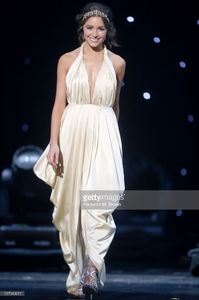 miss-usa-2012-olivia-culpo-onstage-at-the-american-giving-awards-by-picture-id157940011.jpg