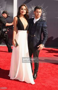 model-olivia-culpo-and-recording-artist-nick-jonas-attend-the-2014-picture-id454096268.jpg