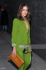 model-olivia-culpo-seen-in-midtown-on-october-24-2015-in-new-york-picture-id494109072.jpg