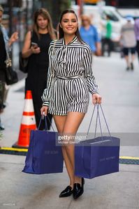 model-olivia-culpo-seen-wearing-a-philosophy-dress-stuart-weitzman-picture-id604665248.jpg