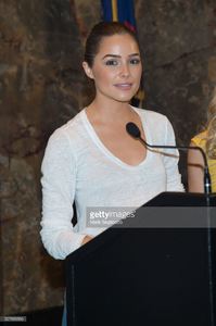 modelmiss-universe-2012-olivia-culpo-lights-the-empire-state-building-picture-id527850566.jpg