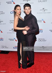 musician-nick-jonas-and-olivia-culpo-arrive-at-the-universal-music-picture-id463049986.jpg