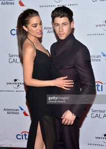 musician-nick-jonas-and-olivia-culpo-arrive-at-the-universal-music-picture-id463057806.jpg