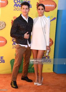nick-jonas-and-olivia-culpo-arrives-at-the-nickelodeons-28th-annual-picture-id467988104.jpg