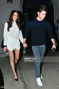 nick-jonas-takes-girlfriend-olivia-culpo-to-dinner-at-craigs-in-picture-id466510784.jpg