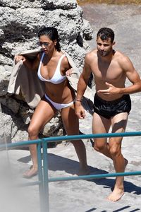 nicole-scherzinger-and-her-boyfriend-grigor-dimitrov-on-holiday-in-capri-07-13-2017-17.jpg