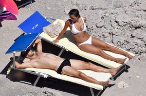 nicole-scherzinger-and-her-boyfriend-grigor-dimitrov-on-holiday-in-capri-07-13-2017-21.jpg