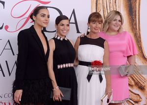 olivia-culpo-america-ferrera-deborah-lloyd-and-nicolette-mason-the-picture-id538517948.jpg