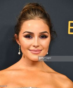 olivia-culpo-arrives-at-the-68th-annual-primetime-emmy-awards-at-on-picture-id609117350.jpg
