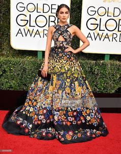 olivia-culpo-arrives-at-the-74th-annual-golden-globe-awards-at-the-picture-id631424258.jpg