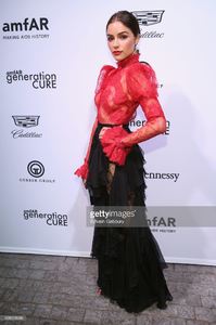 olivia-culpo-attends-amfar-generationcure-solstice-2017-at-mr-purple-picture-id698928986.jpg