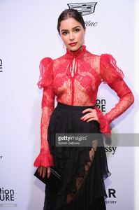 olivia-culpo-attends-amfar-generationcure-solstice-2017-at-mr-purple-picture-id698929322.jpg