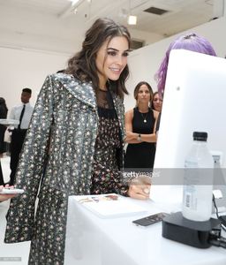 olivia-culpo-attends-day-two-of-beauty-bar-presented-by-cottonelle-on-picture-id601170762.jpg