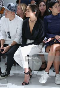 olivia-culpo-attends-dkny-womens-spring-2016-during-new-york-fashion-picture-id488618628.jpg