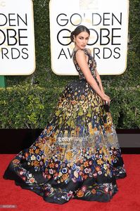 olivia-culpo-attends-the-74th-annual-golden-globe-awards-at-the-on-picture-id631237280.jpg