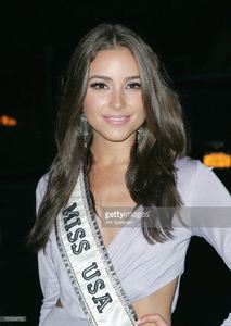 olivia-culpo-attends-the-bachelorette-new-york-premiere-at-landmarks-picture-id151254753.jpg