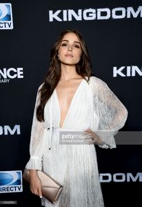 olivia-culpo-attends-the-premiere-event-for-directvs-kingdom-on-1-picture-id456495834.jpg