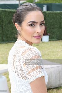 olivia-culpo-attends-the-secondannual-clicquot-carnaval-in-miami-at-picture-id511442700.jpg