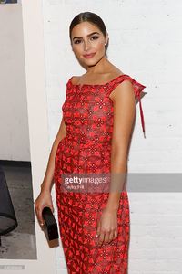 olivia-culpo-attends-the-zac-posen-exhibition-during-new-york-fashion-picture-id635399448.jpg
