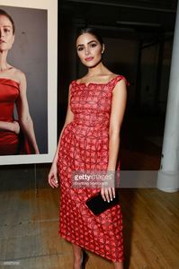 olivia-culpo-attends-the-zac-posen-presentation-during-new-york-week-picture-id635373102.jpg