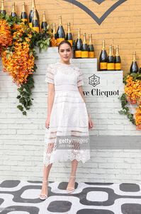 olivia-culpo-attends-veuve-clicquot-hosts-secondannual-clicquot-in-picture-id511442830.jpg