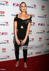 olivia-culpo-attends-z100s-jingle-ball-2016-arrivals-at-madison-on-picture-id628862392.jpg