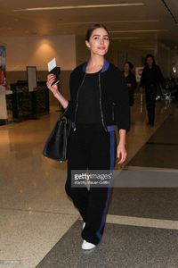 olivia-culpo-is-seen-at-lax-on-march-02-2017-in-los-angeles-picture-id647296334.jpg