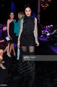 olivia-culpo-miss-universe-2012-attends-the-emanuel-ungaro-show-as-picture-id513789550.jpg