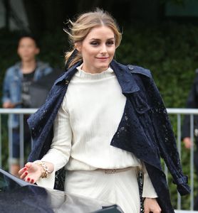 olivia-palermo-arriving-at-wimbledon-07-15-2017-2.jpg
