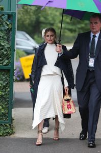 olivia-palermo-arriving-at-wimbledon-07-15-2017-7.jpg