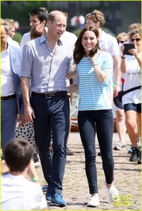 prince-william-defeats-kate-middleton-in-german-rowing-race-20.jpg