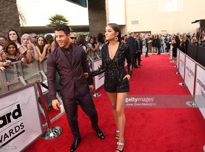 singer-nick-jonas-and-model-olivia-culpo-attend-the-2015-billboard-picture-id473845076.jpg