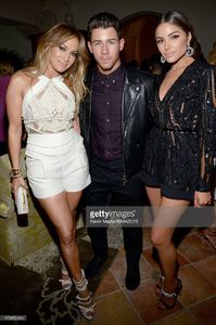 singers-jennifer-lopez-and-nick-jonas-and-actress-olivia-culpo-attend-picture-id473852344.jpg