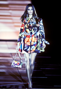 versace-ss-1991-14.thumb.png.bdaa266f11892040a1ccb802dcf92480.png