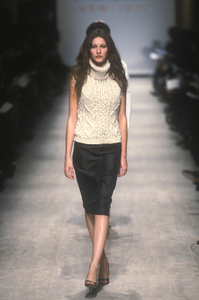 0_isaac-mizrahi-ss-1998-1_html.thumb.JPEG.cb5d5685ea42cd2aed69b7fa47518df4.JPEG