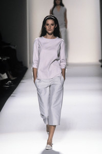 0_marc-jacobs-ss-1999-1_html.thumb.JPEG.bfcf6c4bd82bd7672fefdcf97992a212.JPEG