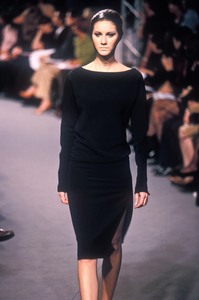 1_balenciaga-ss-1998-2_html.thumb.JPEG.a6317b73320a1a9eb299a2901d947108.JPEG