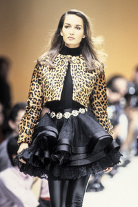 3_genny-fw-1992-4_html.thumb.JPEG.226a2f63875136d485b53eb7c2c8c7c2.JPEG