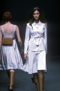 3_prada-ss-1999-4_html.thumb.JPEG.17e2bd677600b4d407ed97db114abe8c.JPEG
