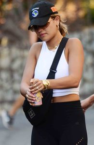 48437798_rita-ora-12.jpg