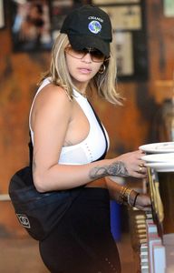 48437858_rita-ora-48.jpg