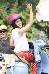 48919475_lucy-hale-04.jpg