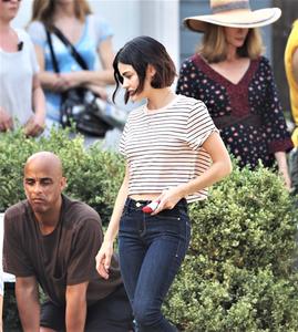 48984069_lucy-hale-07.jpg