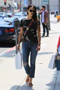 49814040_jordana-brewster-011.jpg
